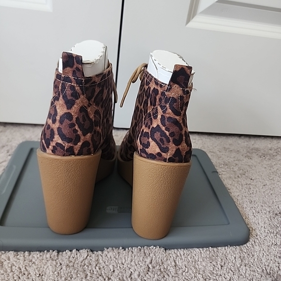Jessica Simpson Leopard Catcher Suede Leather Wedge Booties - Picture 4 of 8